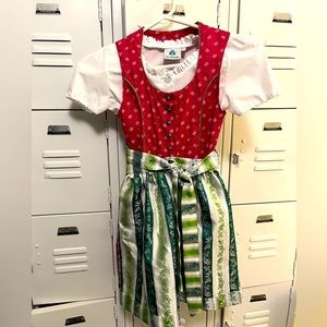 Oktoberfest girls dirndl size 122 EUC Isar Trachten